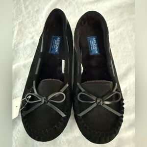New Arizona & Co. Black Memory Foam Moccasins Slippers Women’s 6 6M